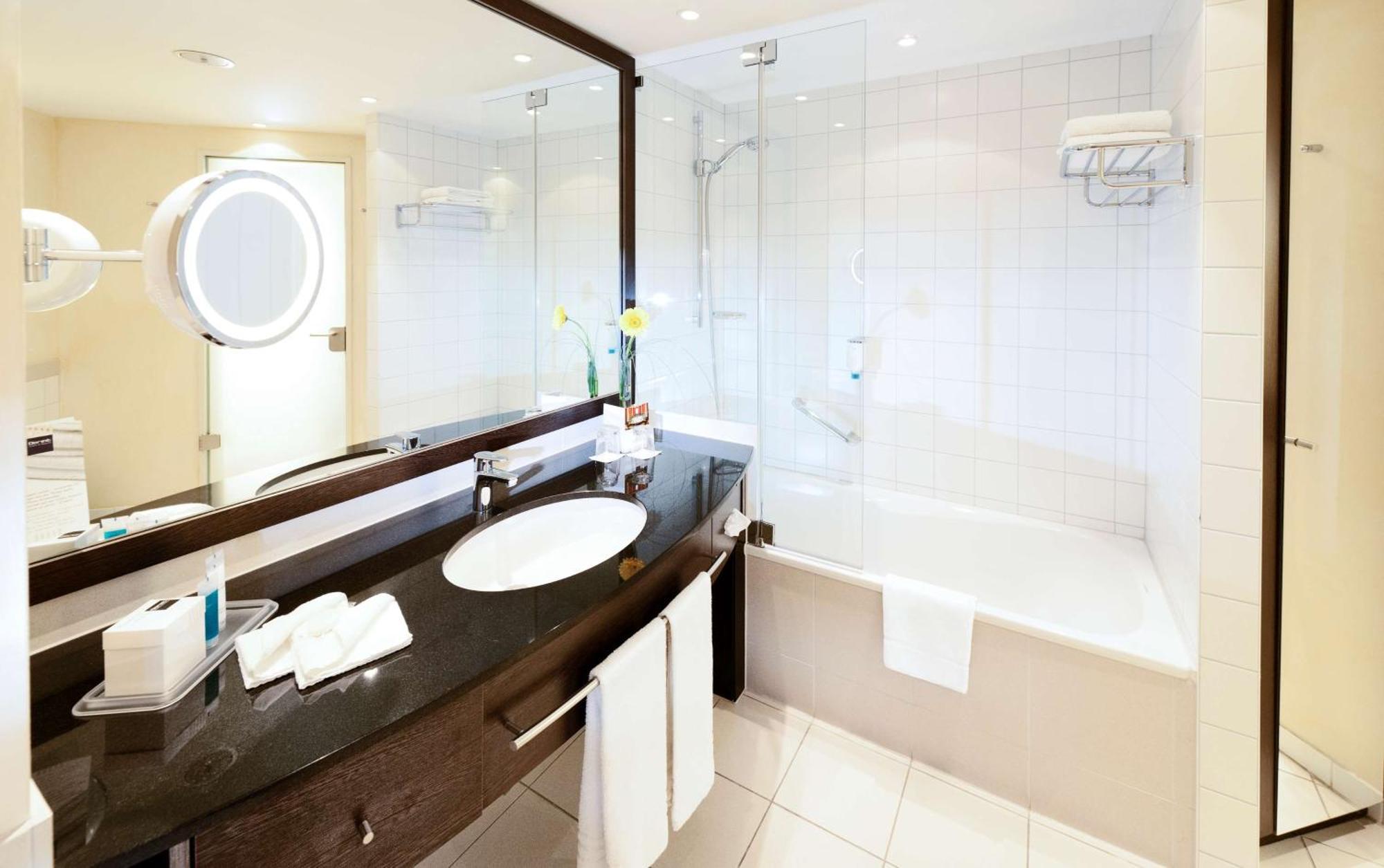 Dorint An Der Messe Koeln Hotel Ngoại thất bức ảnh