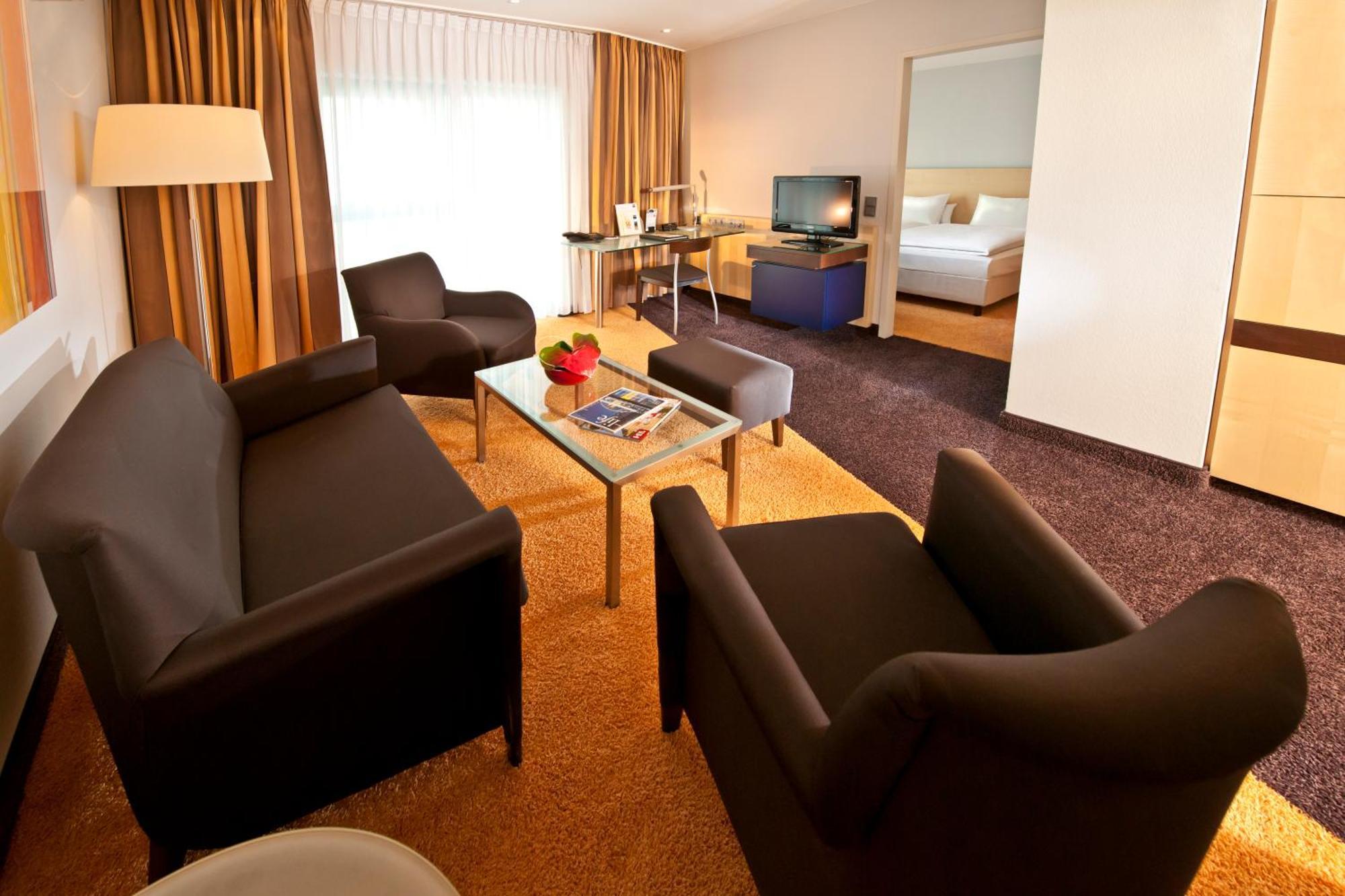 Dorint An Der Messe Koeln Hotel Ngoại thất bức ảnh