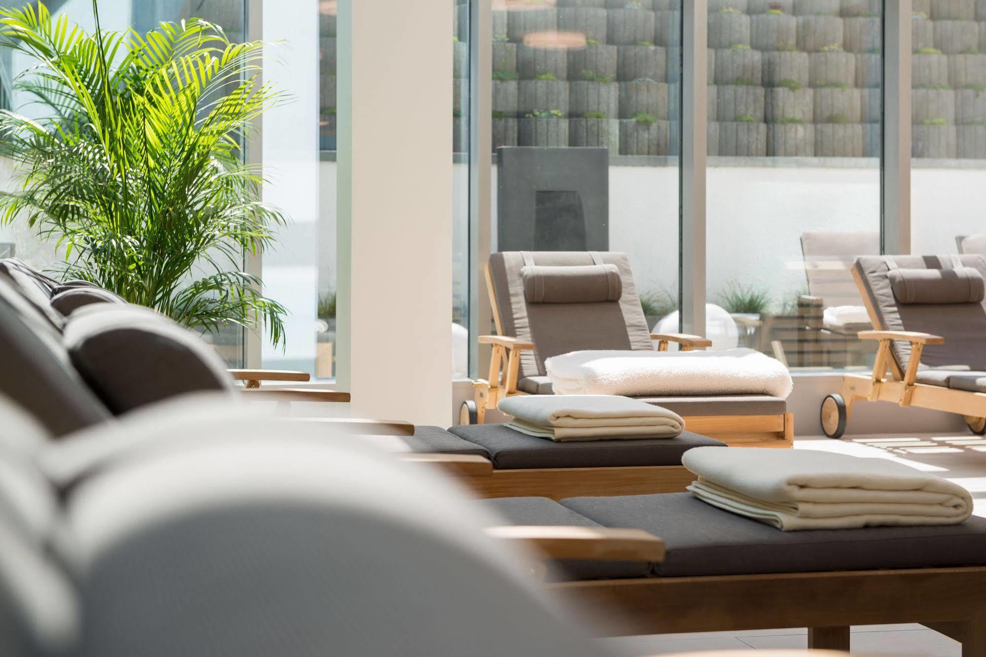 Dorint An Der Messe Koeln Hotel Ngoại thất bức ảnh